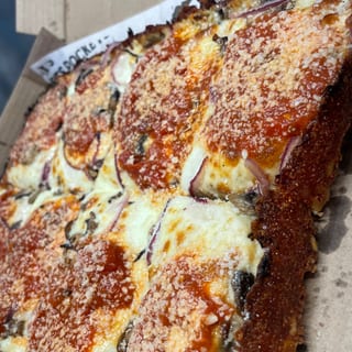 Detroit Style Pizza